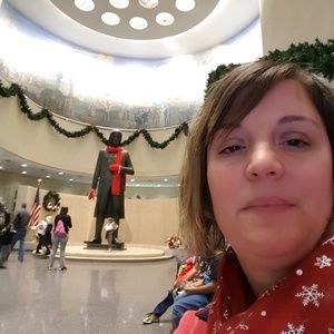 Meet your Posher, Naomi